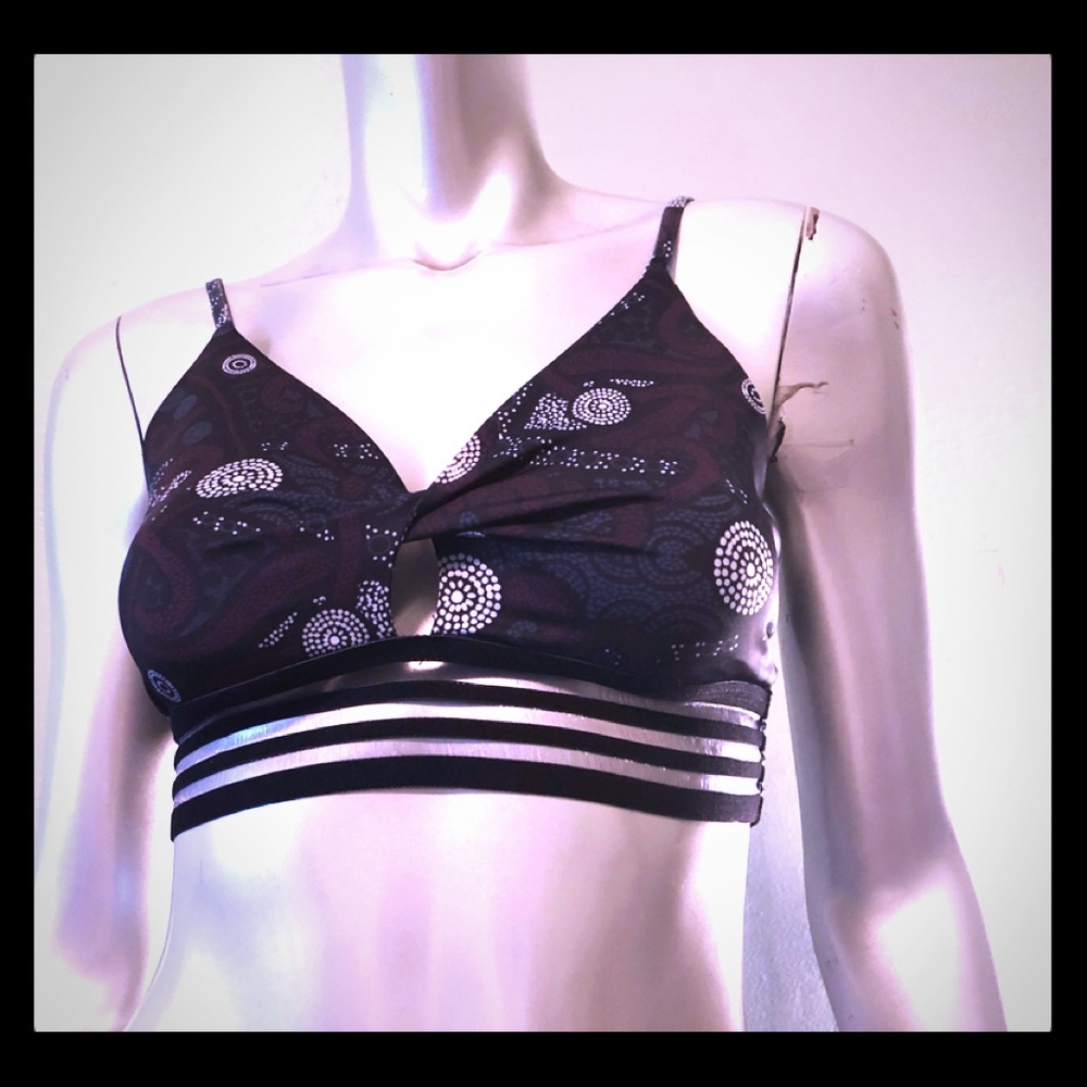 Onzie  sport carrera bra (size S/M, M/L, L)